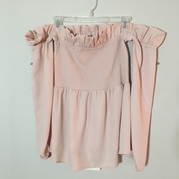 Chelsea28 Off Shoulder Ruffle Top Size Medium - Picture 2 of 6